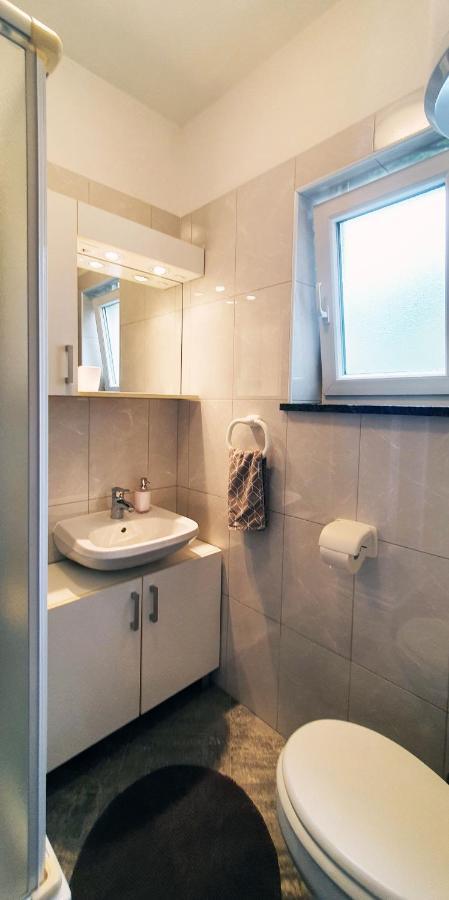 Lukovo Seafront Apartments Екстериор снимка